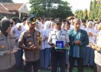 Polres Tangsel Beri Penghargaan Slamet sebagai Satpam Inovatif