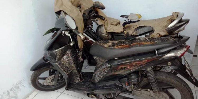 Setelah Teror Bakar Mobil, Kini Teror Bakar Motor
