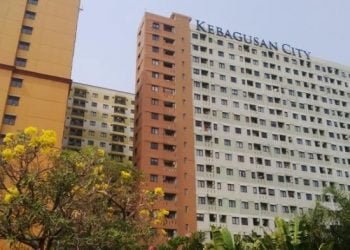 Petugas Gabungan Grebek Prostitusi Online di Apartemen Kebagusan City