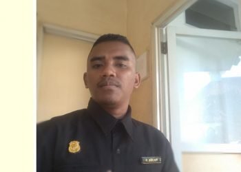 Bertugas Penuh Tanggung Jawab