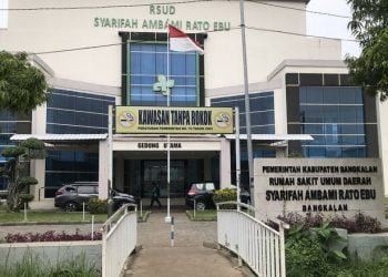 Oknum Keluarga Pasien Pukul Satpam RSUD Bangkalan Usai Ditegur