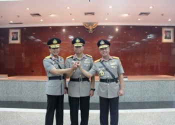 Irjen Pol Drs Condro Kirono MM, M.Hum Resmi Jabat Kabaharkam Polri