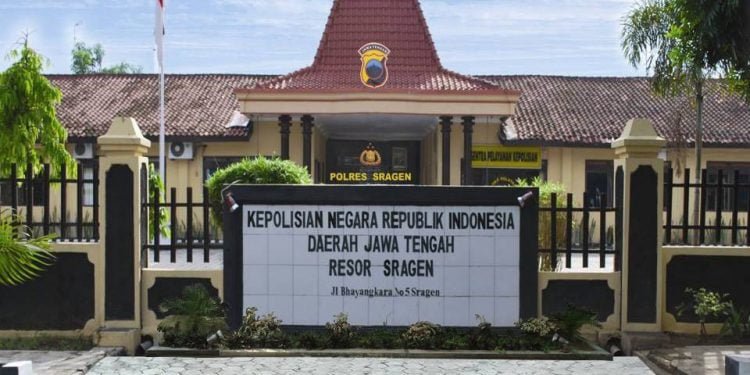 Polres Sragen Cek Kelengkapan Identitas Satpam