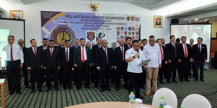 Dirbinpotmas Polri Kukuhkan Agus Vickram jadi Ketua ABUJAPI Jabar