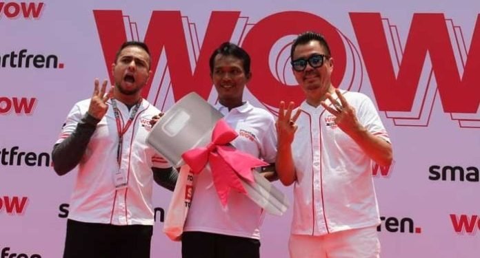 Satpam Mustofa Ketiban Rejeki Dapat Rumah dari Smartfren