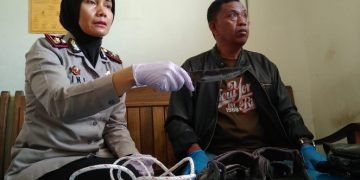 Tak Terima Diberhentikan dari Pekerjaan, Satpam Tusuk Atasannya