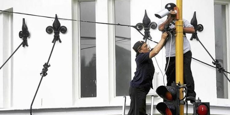 Pemkot Surabaya akan Pasang 280 Kamera Pendeteksi Wajah