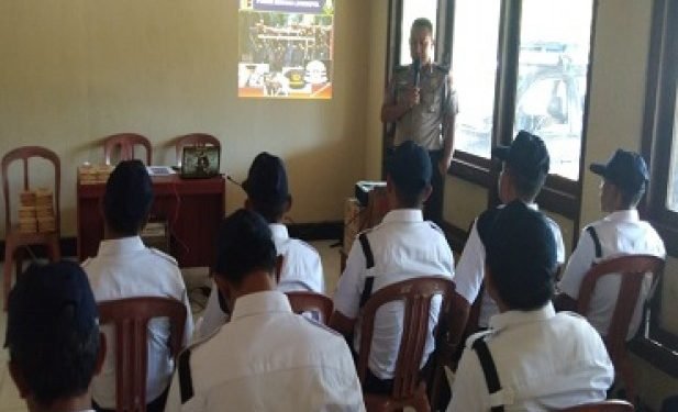 Polres Way Kanan Bina 15 Satpam Lembaga Pendidikan