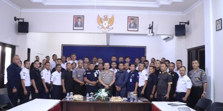 Kapolres Ponorogo Ingatkan Tugas dan Fungsi Satpam