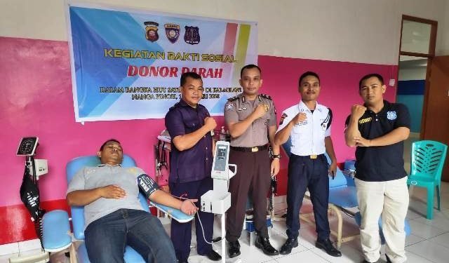 Polres Melawi Selenggarakan Donor Darah untuk Satpam