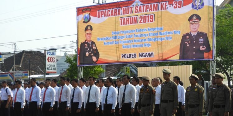 Danyonarmed 12/Divif 2 Kostrad: Selamat Ulang Tahun Satpam ke-39