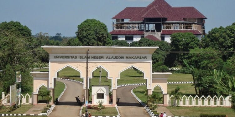 Cegah Covid-19, Kampus Alauddin Makassar Dijaga Ketat Satpam