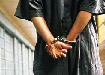 Satpam Tangkap Pencuri Susu di Lotte Mart Surabaya