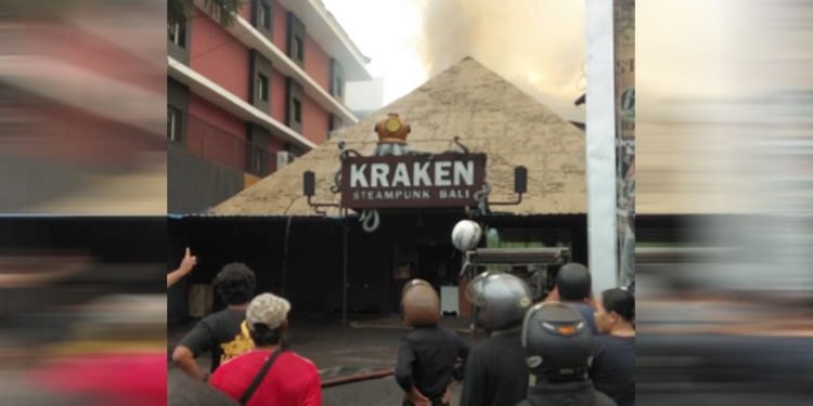 kraken bar terbakar