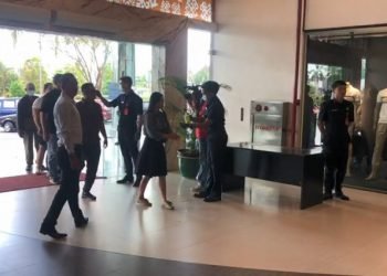 Ayani Mega Mall di Pontianak Libatkan Satpam Cegah Corona