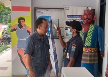 Satpam Pasar Jaya akan Periksa Pedagang dan Pengunjung dengan Thermal Gun