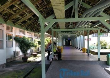 satpam berjaga covid