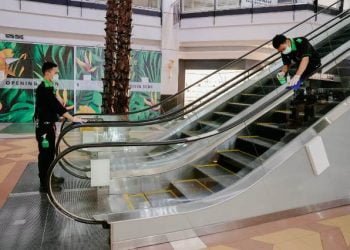 Petugas Keamanan Mal Ratu dan Nipah Tetap Siaga Meski Tak Beroperasi