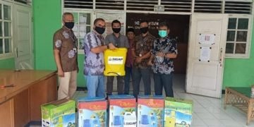 SIGAP Berikan Peralatan Disinfektan ke Pemdes Dayeuh