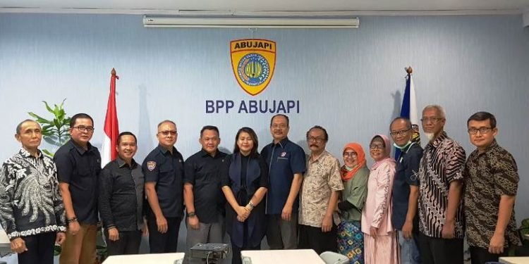 Para pengurus FAADI sebelum pemberlakuan social distancing