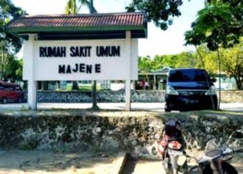 Mahasiswa Desak RSUD Majene Pekerjakan Kembali Tiga Satpam