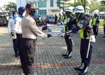 Gagalkan Pembobolan ATM dan Penjambretan, Dua Satpam Raih Penghargaan