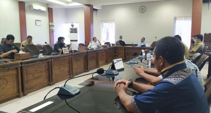Kena PHK, 21 Mantan Satpam Perusahaan Tambang Audiensi ke DPRD