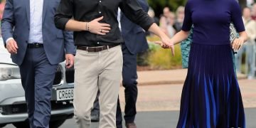 Meghan dan Harry Sewa Pengawal Seharga Rp.126 Juta Sehari