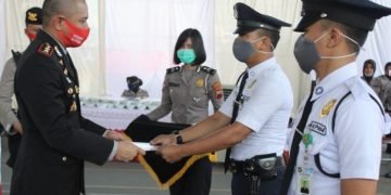 Dua Satpam Kendal Dapat Penghargaan di HUT Bhayangkara ke-74