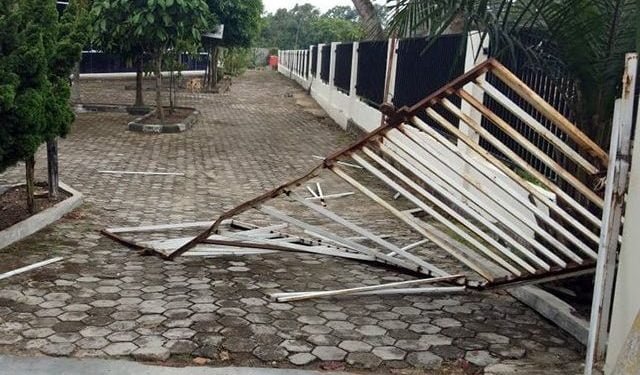 Satpam Kantor PWI Pekanbaru Diserang Puluhan Pemuda