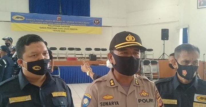 Sunarya akan Copot Baju Satpam Ganti Batik, Bila Ada Satpam Tanpa KTA