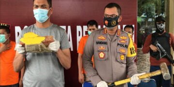 Satu Keluarga Robohkan Tembok Sekolah dan Aniaya Satpam