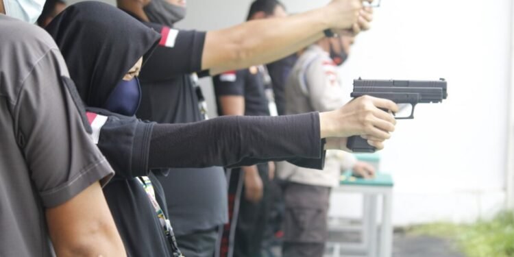 Satpam Mau Berlatih Nembak? Ikuti Pendidikan Gada Utama