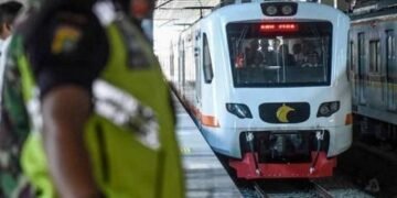 Viral Satpam Stasiun Pukul Penumpang KRL, KCI Minta Maaf