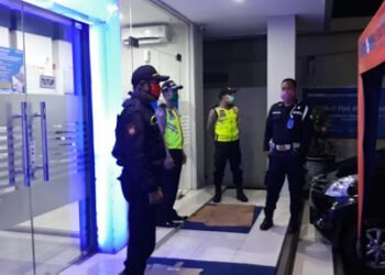 Takut Ambil Uang Banyak di Bank? Berikut Kiat Pengamanannya