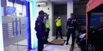 Takut Ambil Uang Banyak di Bank? Berikut Kiat Pengamanannya