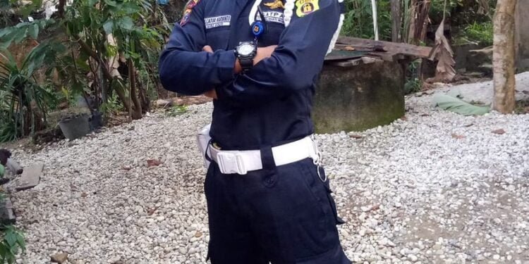 Tidak Semua Orang Kuat Menjadi Satpam