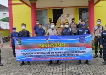 Satbinmas Polres Pringsewu dan Satpam Gelar Baksos