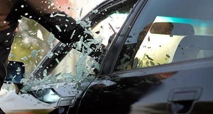 Ngakunya Satpam, Ternyata Pencuri Spesialis Pecah Kaca Mobil