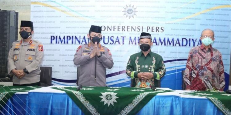 Kapolri akan Bekali Pam Swakarsa dengan Teknologi Informasi