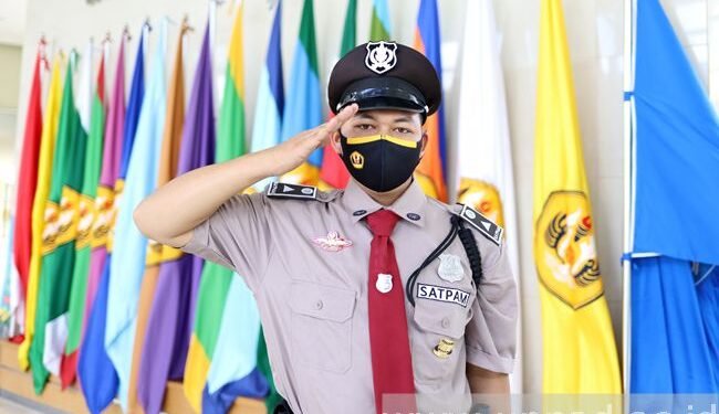 Laksanakan Perpol No 4 Tahun 2020, Unpad Ganti Seragam Satpam
