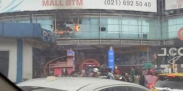 Diamuk “Si Jago Merah”, Dua Satpam BTM Terluka