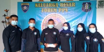 Forum PPS Gelar Kopdar dan Bagi-bagi Masker ke Pengguna Jalan
