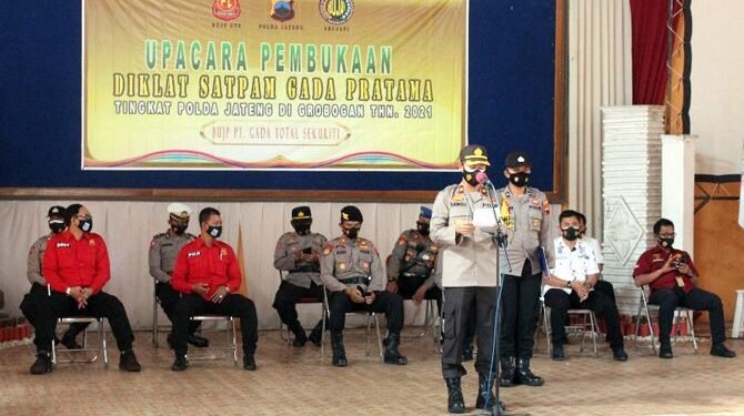 Satu Peleton Satpam Grobogan Digembleng Polisi