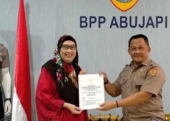 Vina Hibahkan Karya Lagu ‘Mars Satpam’ untuk Satpam Indonesia