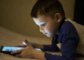 5 Tips Menjaga Keamanan Anak di Dunia Online