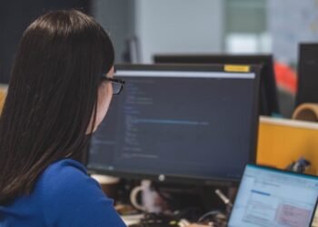 70 Persen Orang Khawatir Soal Keamanan Data Pribadi Saat WFH