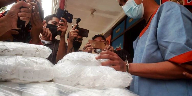 Satpam Pabrik Tangkap Karyawan yang Mencuri Ribuan Pengait Bra