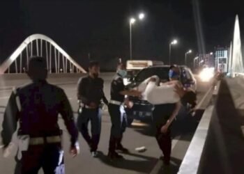 Satpam PIK Berhasil Gagalkan Wanita yang Diduga akan Bunuh Diri