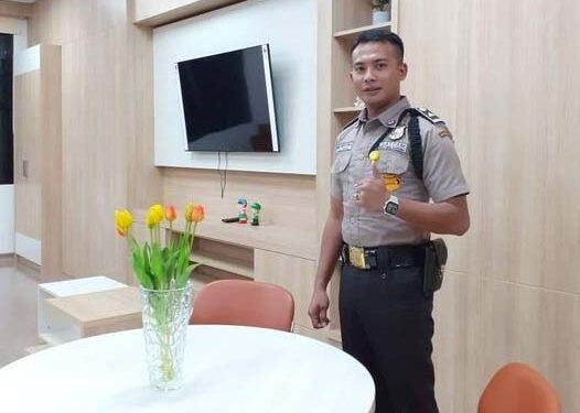Seragam Baru Satpam Menjadi Berwibawa